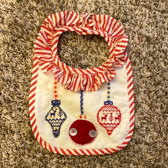 Mud pie Holiday Bib. - Picture 1 of 4